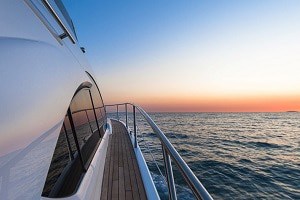 bluetre massage yacht300